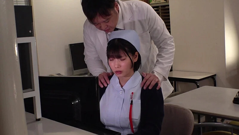 ムラムラしたらナースコールで呼びだしてチ〇ポをしゃぶらせて精液も飲ませることのできる最高に都合の良い性処理ごっくんナース 九井スナオ