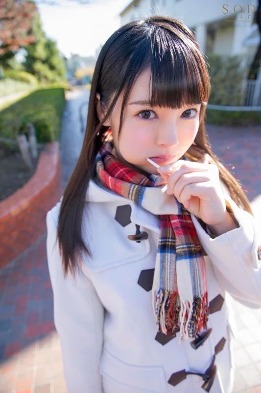 僕の彼女はおしゃぶりが我慢出来ない学園のアイドル 小倉由菜