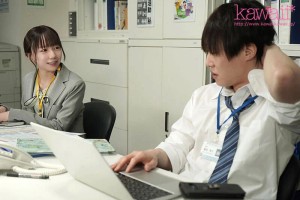 「ゴムなくなっちゃった…生でもいいよ」終電なくなり後輩女子社員の部屋に… 無防備すぎる部屋着とナマ脚に興奮した僕は妻ともしたことない人生初中出し 一晩中モウレツにハメ狂った… 日向由奈 ギャラリー 1