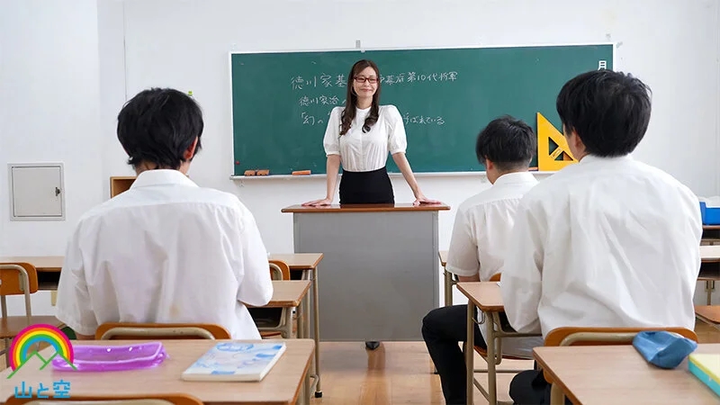 見られたくないけど見られたい性癖の先生が校内露出で潮吹き発情放尿羞恥 葵百合香