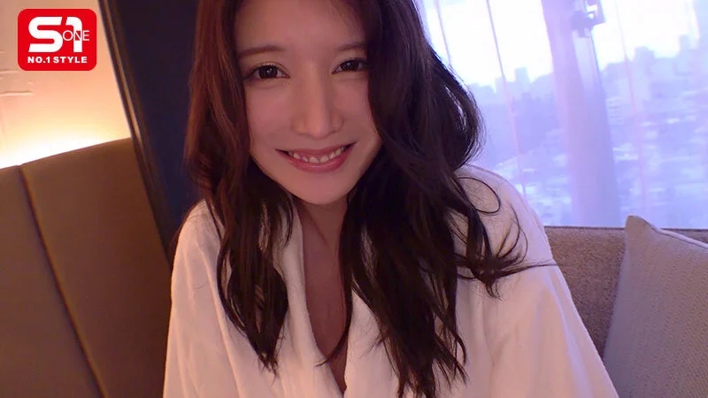 女優’凪ひかる’と’緊張’からの解放… 笑顔で気さくでしっかりエロい プライベートモードの凪ひかるが沢山詰まった 2人きりの生々ハメ撮りFUCK