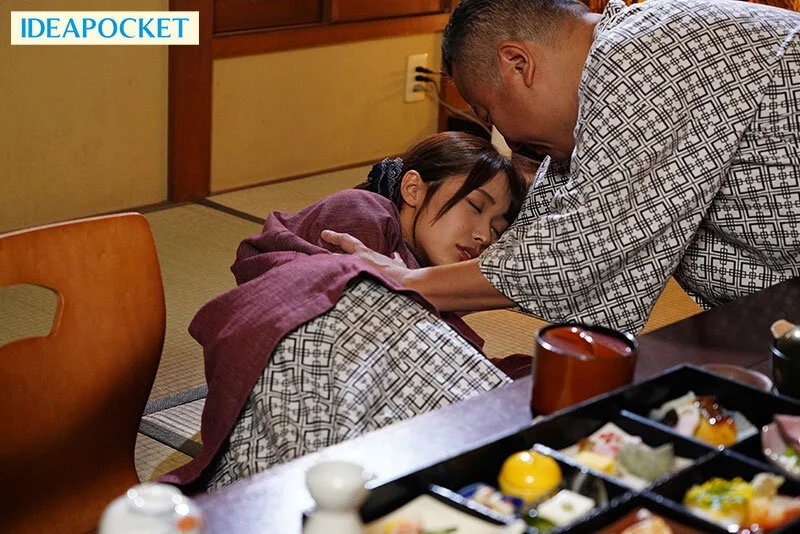 死ぬほど大嫌いな上司と出張先の温泉旅館でまさかの相部屋に…醜い絶倫おやじに何度も何度もイカされてしまった私。 長浜みつり