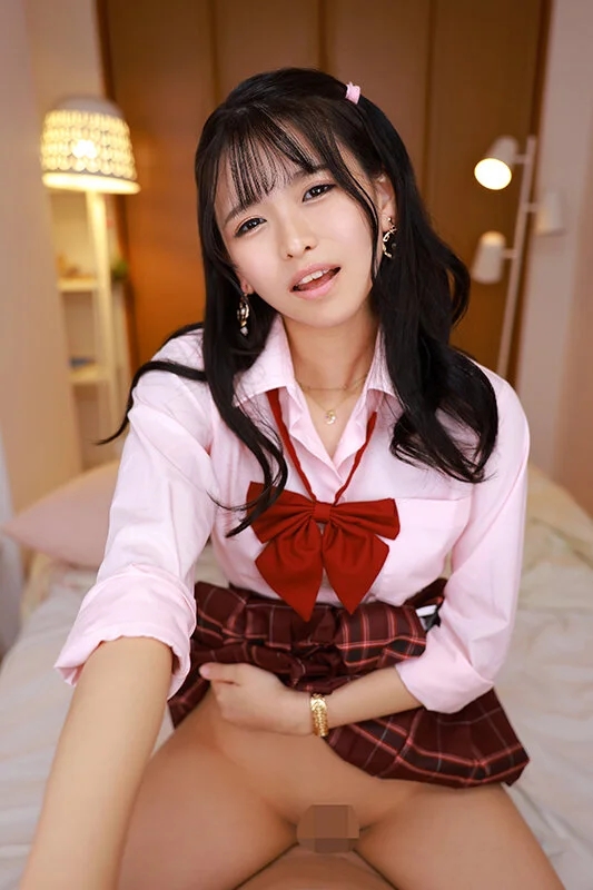 【VR】【8K VR】全視野180°超・天井特化＜極＞ 幼馴染の家で中間テストの勉強会。お勉強は出来ないがすっごくオマセでグイグイくるギャルに何度も射精させられて… 杏ここ