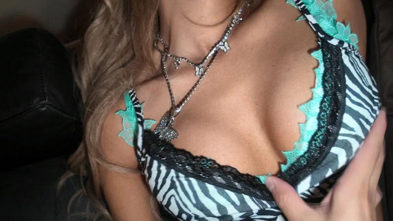 アプリで見つけた生意気黒ギャルの塩対応にぷっつんきて持ち帰り睡眠姦したらデレ顔チ◎ポ堕ち マジかよw いちゃハメ懇願www 黒咲華 ギャラリー 2