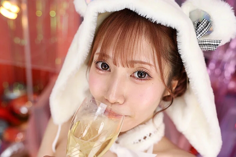 【VR】これぞ8K！顔面特化アングルVR ～あみりが連続射精でシコシコ射精管理しちゃう◆～ 斎藤あみり