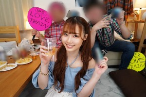 【VR】終電逃した超美人な電車サークルの女性メンバーが泥●してドエロ全開で発情し何度も生チ〇ポを求める濃厚中出しセックス 結月りあ【8K】 ギャラリー 2