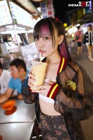 台湾メスガキインフルエンサー 齋齋いつき 中出し解禁。日本のオジに囲まれ8P超乱交。 ギャラリー 2