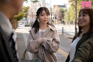 パパ活援交アプリでまさかの娘の友達を発見！？ バレないように変装して再会、目隠しオプションつけてめちゃくちゃ中出ししまくった。 百瀬あすか ギャラリー 1