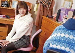 朝起きたら布団の中に義姉が！密着しながら「挿れたい…」と乳首を背中に押し付ける。 藤森里穂 ギャラリー 2