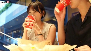 はじめての筆下ろしデート！SOD女子社員を 1 日貸切！！童貞君と外でいっぱいキスして朝から晩までイチャLOVE密着しまくったSEXドキュメント！！！ 柴崎はる ギャラリー 8