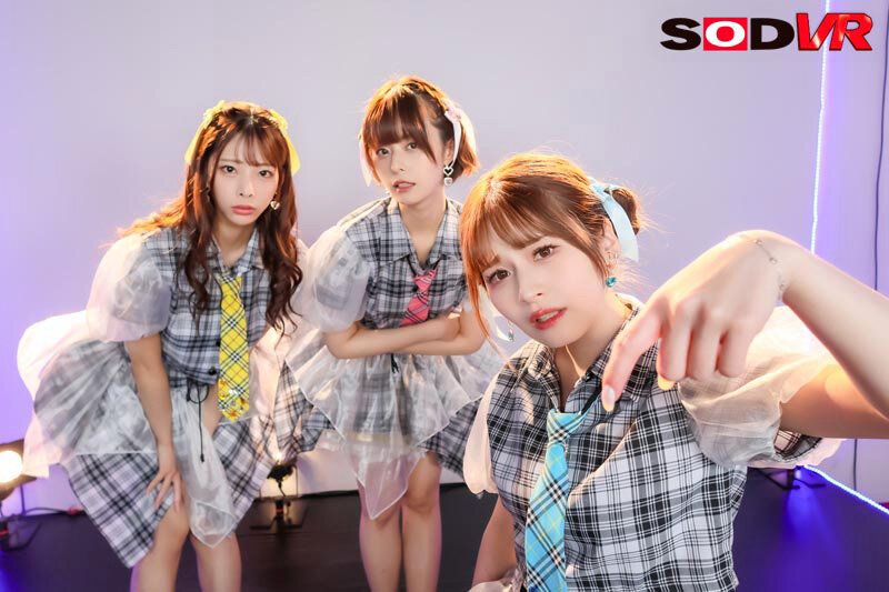 【VR】【女汗・女唾・女潮・女尿】小悪魔アイドルの女汁直浴びVR ライブ後のムレムレな体液を全身で処理させられるボク ギャラリー 5