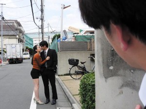 不倫現場を盗撮されて マゾペット巨乳人妻家庭教師 クズ親子の性欲処理に堕ちた奥様先生 浜辺栞帆 ギャラリー 6