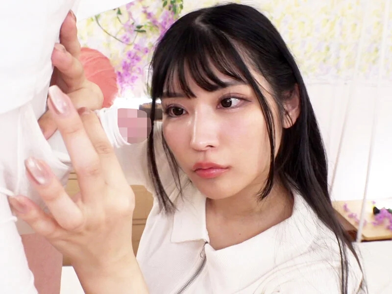 「亀頭なら浮気にはなりません…」商品開発部で彼女の妹・さくらちゃんに試作品の象さんパンツを履かされた僕は、飛び出た亀頭をアヒル口吸引フェラチオされてビュルビュル射精し続けました…。 胡桃さくら