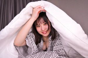 【VR】【8K】修学旅行でずっと好きだった男の子の布団にもぐり込んで逆夜〇い！声を押し殺していたのに…興奮とスリルで気持ち良すぎて…気づいたら汗だく絶叫イキしまくった 夕木こいろ ギャラリー 2