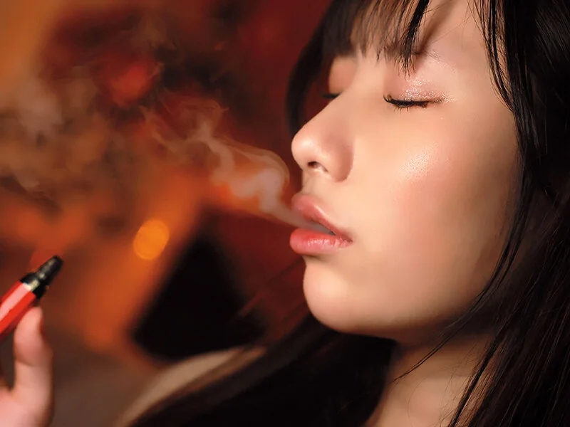 怪しいBARに連れられた新人アイドルが紫煙吸い込み媚薬ガンギマリ状態 抵抗してもVIPルーム外に声は届かず乳揉みビックン手マンでガックガクガニ股失禁潮吹きアヘ顔が戻らなくなるまで何度もイキ狂ったキメセク乱パ会 松井日奈子