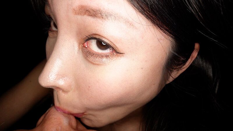 言葉責めソフトSの三白眼ドエロ姉さんがM男に濃厚鼻フェラ ギャラリー 10