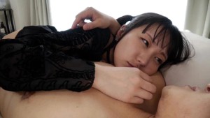 【4K】陰キャ系ドM女子が軽い気持ちでP活してみたら…おじさんの巨根にまさかのどハマり…自らオジ宅に向かう不埒な女になりました。日泉舞華 ギャラリー 5