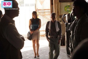 痴●電車NTR 昨日痴●した女が死ぬほど嫌いな上司の妻だったので、デカ尻弄びイキ堕ちるまで中出しした。 北野未奈 ギャラリー 2