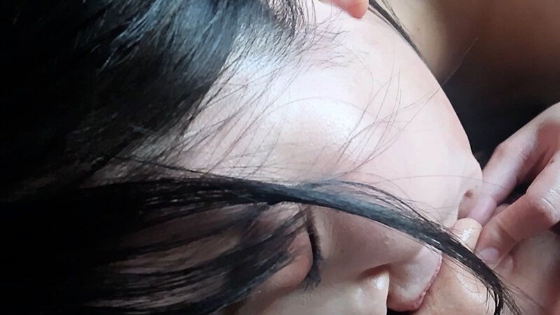 ドSでカワイイ童顔お姉さんがM男に濃厚鼻フェラ ギャラリー 15