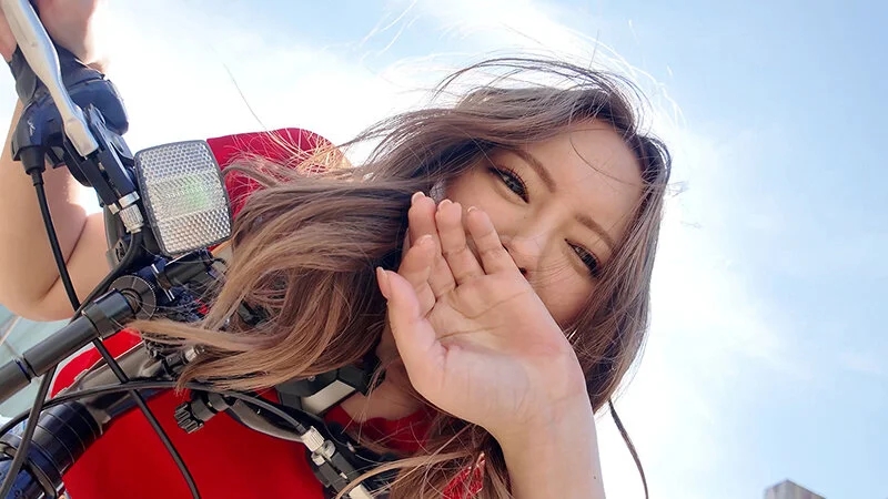 【SHIGEKI×SODSTAR】これが限界ギリギリ公然露出潮吹き 小倉由菜アクメ自転車がイクッ！