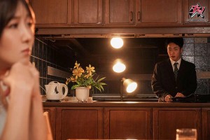 互いに素性を知った美魔女ママ友と箱ヘルで出逢い、裏引き不倫。 大槻ひびき ギャラリー 1