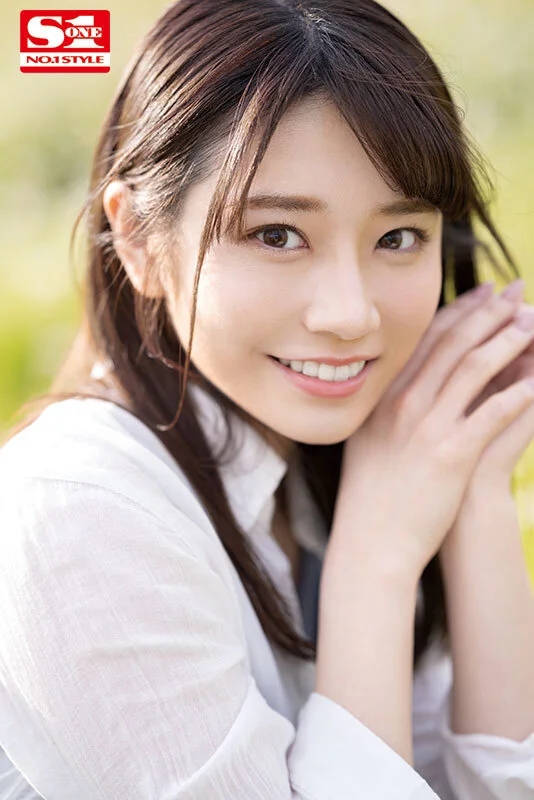 とにかく可愛い顔！ 大きくて柔い天然乳！ それでいて細クビレ！ 奇跡の三美一体 スーパー女優80本番 8時間