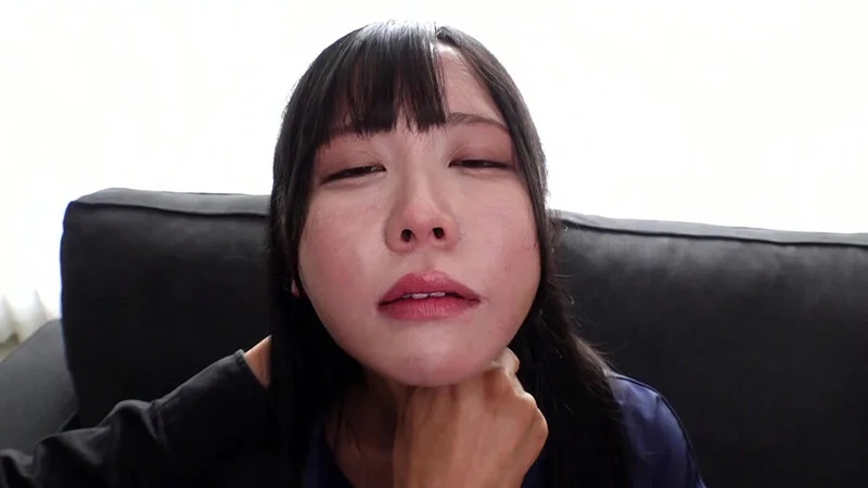 微笑む口便器 池内遥