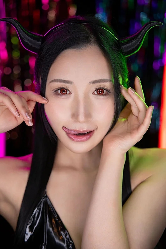 【VR】シン・顔面特化アングルVR ～サキュバス未奈が顔面至近距離でボクを’搾精イラマ’で射精管理する！！ 北野未奈