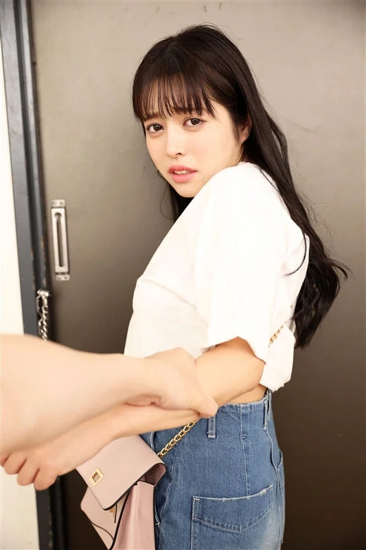 【VR】シャワー中に逃げ出した塩対応のパパ活女子大生を捕まえ俺のチ〇ポでいいなりにさせてやった 羽月乃蒼