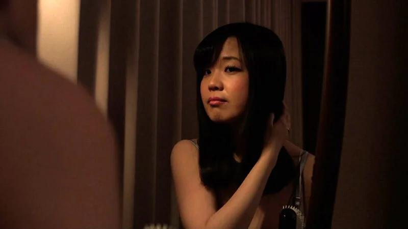 清楚で綺麗な義母がローターでオナニー！？欲求不満を抱える義母と娘婿の昼下がりの禁断の肉欲SEX！ ギャラリー 1