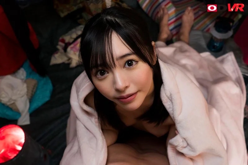 【VR】【雪山遭難VR】このままじゃ凍死確実！裸で抱き合ってカラダを温め合い、至近距離で見つめられながら密着摩擦で生性器をコスり合った直後に極限状態のサバイバルSEX 小倉由菜