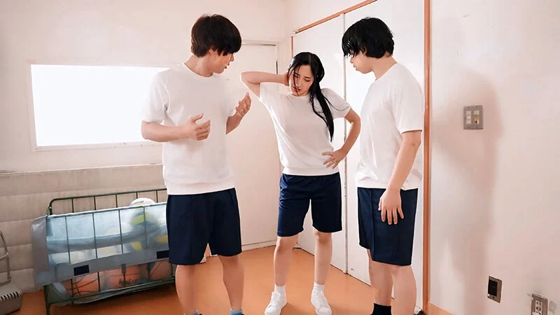 水を被るとHカップ爆乳女になっちゃう体質の転校生と1/2なスクールライフ 北野未奈