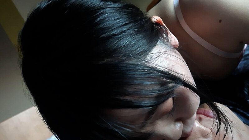 ドSでカワイイ童顔お姉さんがM男に濃厚鼻フェラ ギャラリー 10