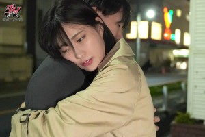 不倫により接触禁止されて二年後、我慢できず何度も何度も交わり合う不倫性交。 美谷朱音 ギャラリー 8