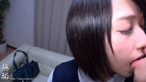 今日は家に椎名そらと二人きり…。正常位で乳首を舐めながらエッチしたり、オナニーを見せてくれたり手コキしてくれたり、中出しもさせてくれちゃいました。 ギャラリー 2