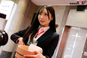 「あなたのお背中、お流しします」攻められ好きなエゴマゾユーザー様宅のお風呂場で混浴接待 ジーっと見つめて丁寧に寄り添うハダカの密着SEX実習！ホテルコンシェルジュだった経験を活かした高～いご奉仕精神でユーザー様のオチ●ポもカチンコチン！松川令奈（メディア… ギャラリー 2