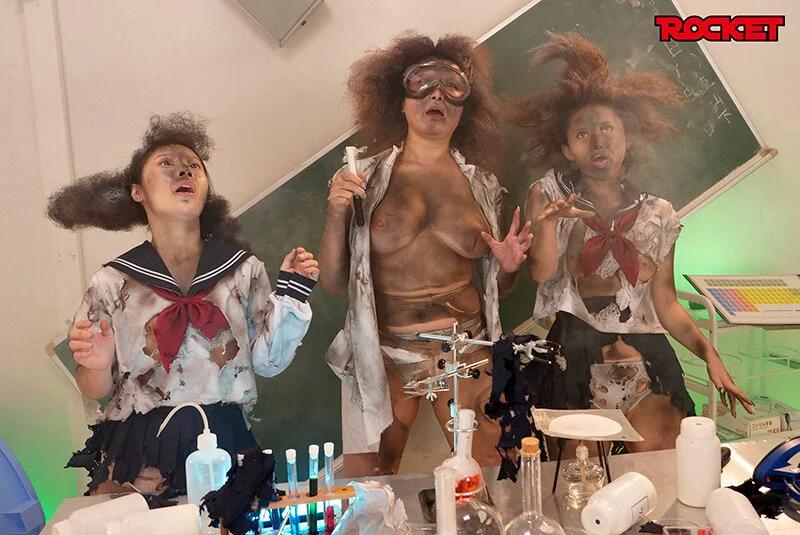 無様エロ再び！裸より恥ずかしい爆発黒焦げ女 パート2 理科の実験完全版 ギャラリー 2