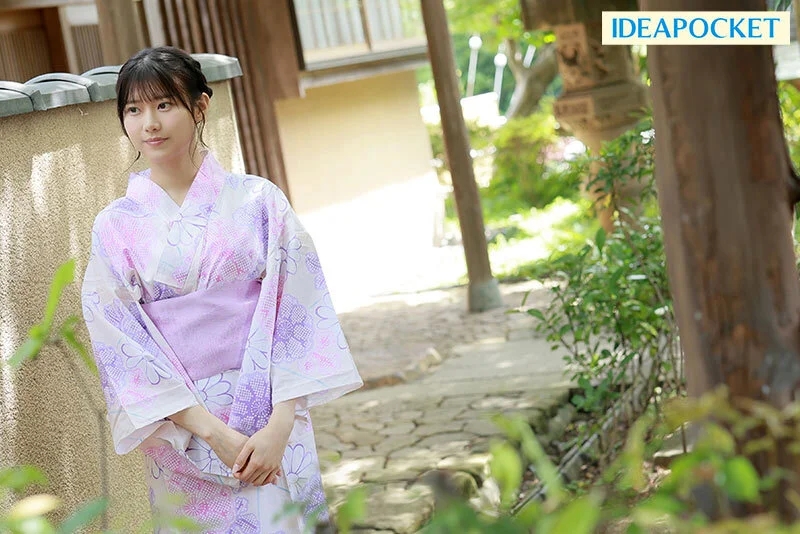 デビュー1周年記念で温泉ロケに来た愛才りあが この後1日中ぶっ通しのキメセクで人生で最もイカされるなんて知る由もない