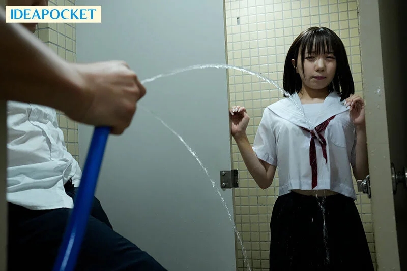 ロリ美少女輪● クラスメイト全員に嫌われ廻された小さないじめられっこ。 日向由奈