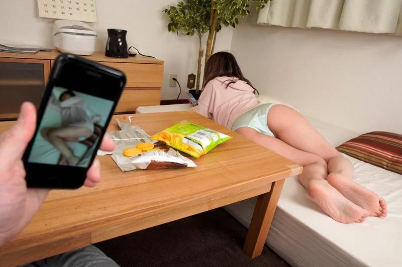 【VR】ツンデレな可愛い彼女と二人の部屋で毎日ヤリまくり…だがそれがいい あべみかこ ギャラリー 5