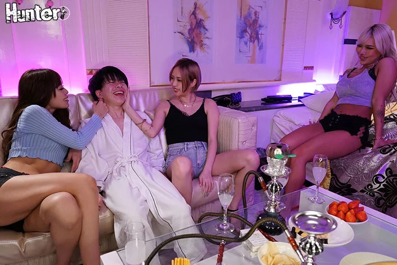 巨乳スレンダーギャルをおっさんから守ったら、お礼にと手を引かれて連れてこられたのはラブホ。男を虜にするハーレム小悪魔ギャル宮城。 有星あおり 柚木ひなた 瀬那ルミナ