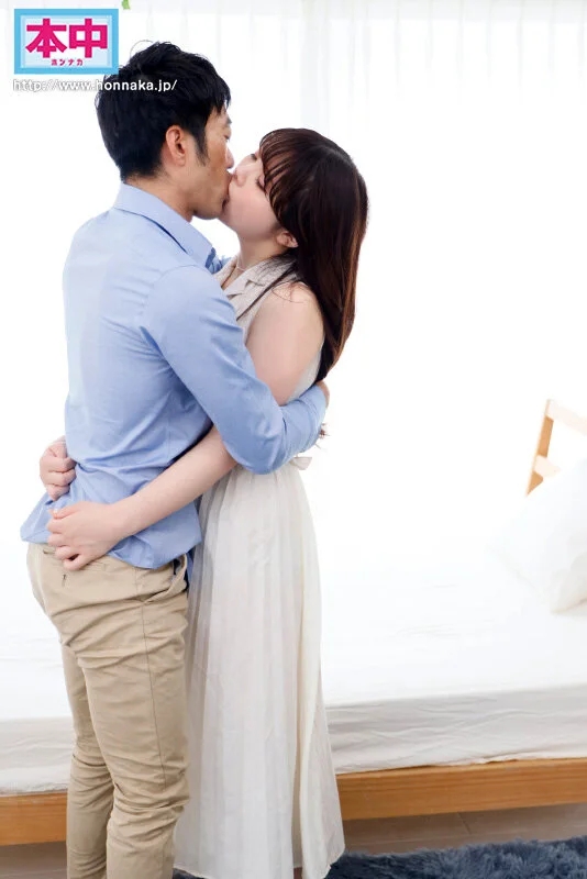 丸の内某有名企業で働く定時で帰る刺激が欲しい巨乳OL はじめてのナマ中出し 丸の内OL レイ 美澄玲衣