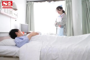 めちゃ推しに弱い！？巨乳ナースに性処理させ続けたこっそり大部屋パイズリ入院性活 宇野みれい ギャラリー 1