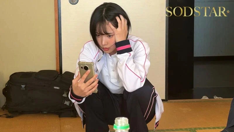 えwww修学旅行中、ボーイッシュな新人担任教師に憑依したったww 実は超敏感ムッツリ体質だった事が発覚www 俺（先生）のカラダを使って消灯後男子連中とエロいことしまくった大絶頂おふざけ記録。 柴崎はる