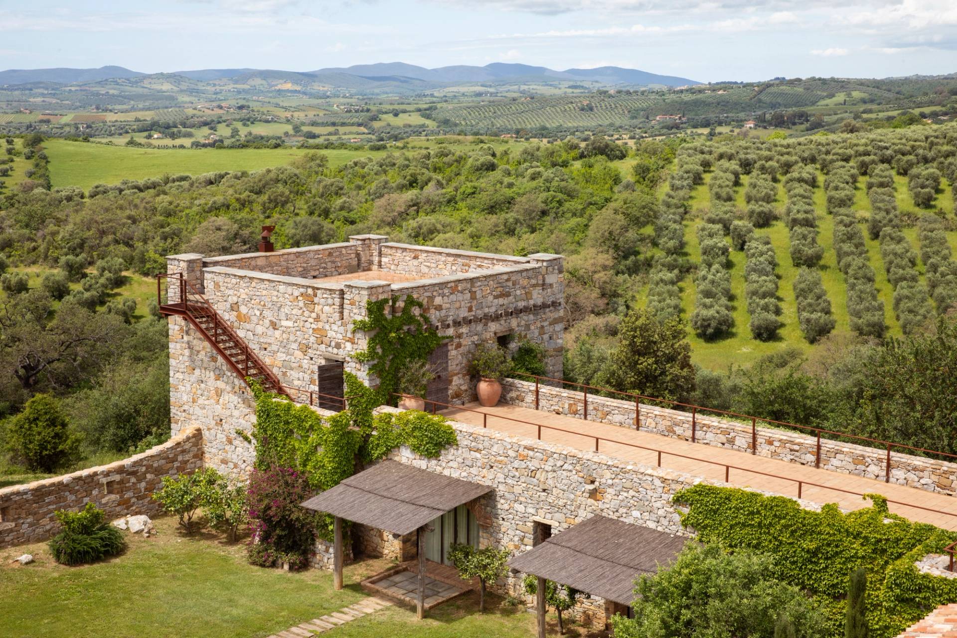 Argentaia Estate, 2
