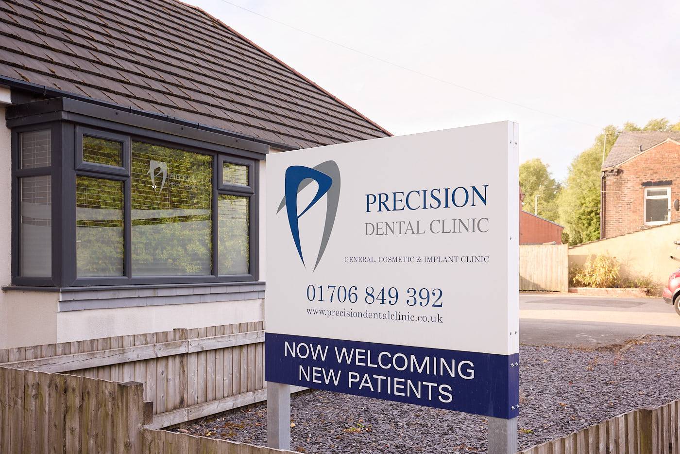 Precision Dental Clinic Oldham Dentist Sign Manchester Accepting New Patients