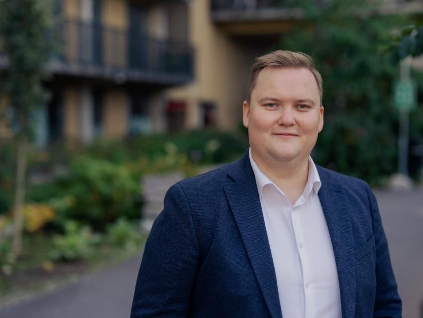 Portrett av eiendomsmegler Fredrik Campbell Pedersen