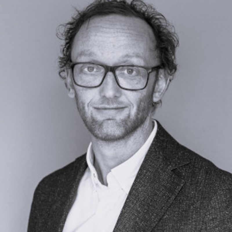 Portrett av eiendomsmegler Christian Lindell