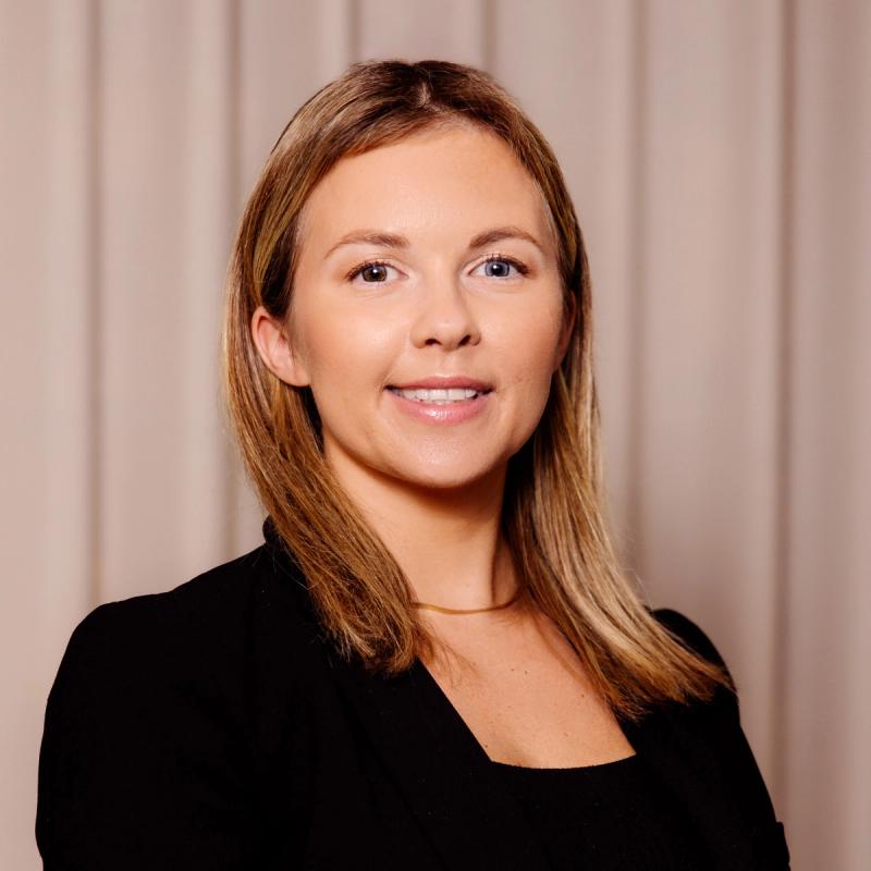 Portrett av eiendomsmegler Josefine Simonsen