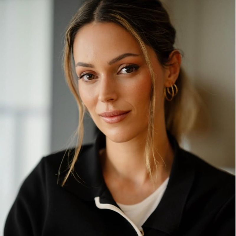 Portrett av eiendomsmegler Caroline Holmskau